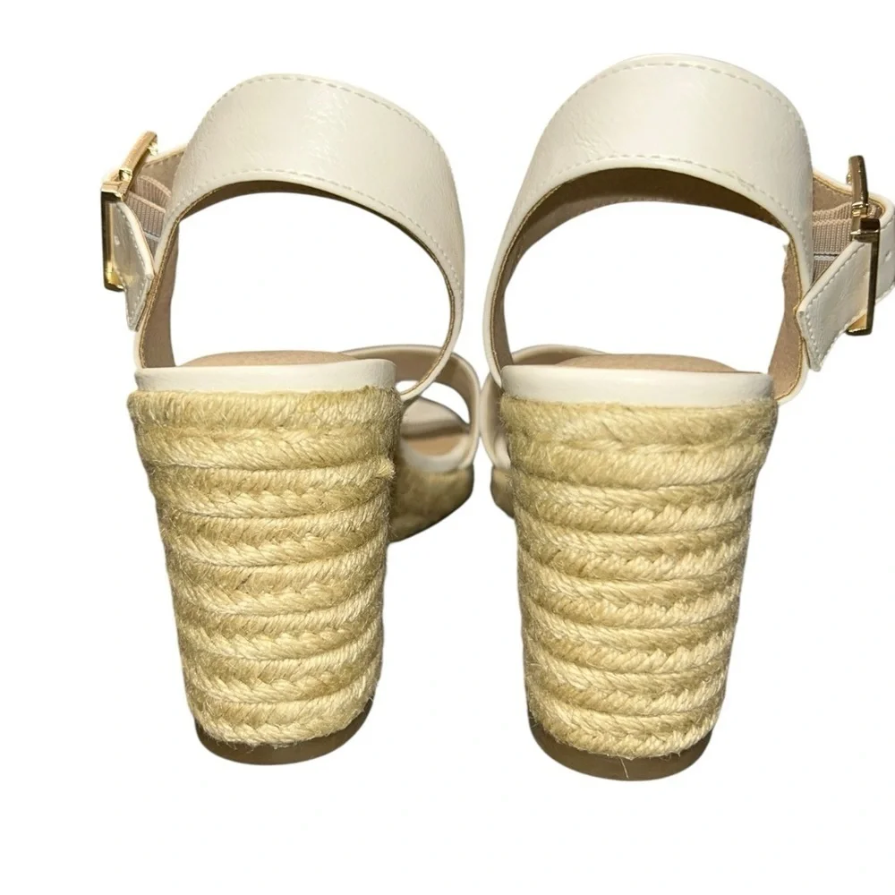LifeStride Tango Wedge Sandals Comfort Memory Foam Buckle strap Size 9.5 white